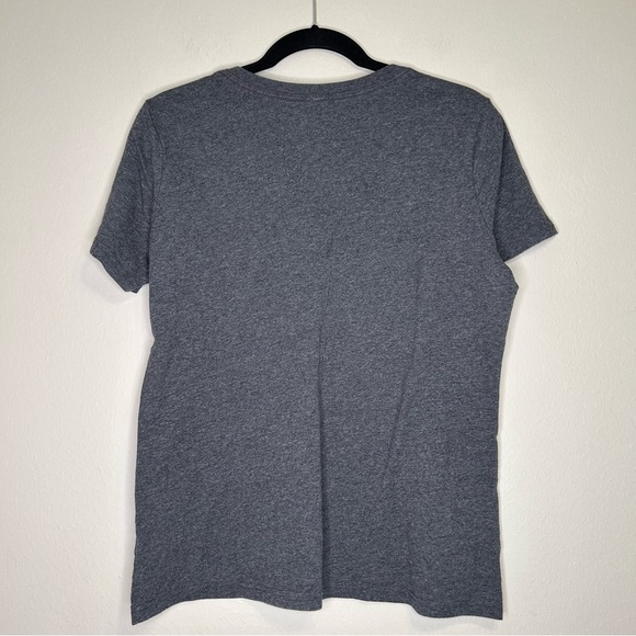 UT Texas LOGO University Women’s Gray V-Neck Tee Size L Note: runs small - Picture 2 of 8